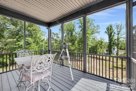 1194 99 Island Road Blacksburg SC 29702
