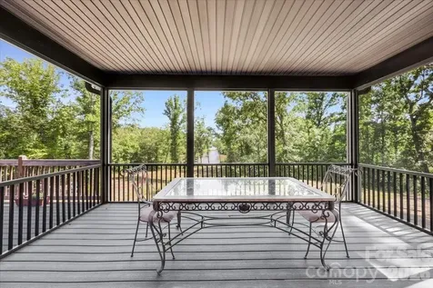 1194 99 Island Road Blacksburg SC 29702