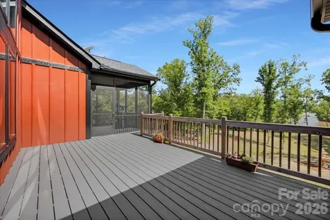 1194 99 Island Road Blacksburg SC 29702