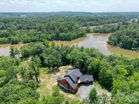1194 99 Island Road Blacksburg SC 29702
