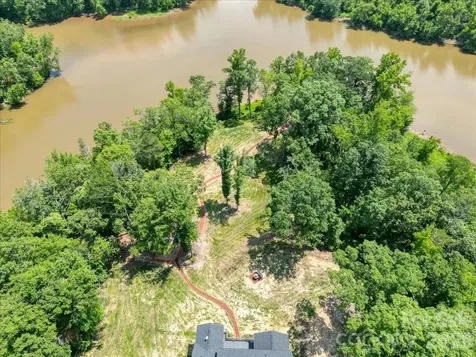 1194 99 Island Road Blacksburg SC 29702
