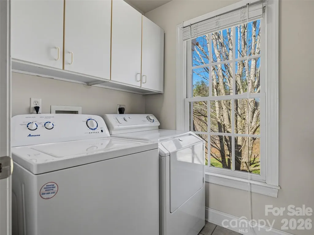 101 White Ash Drive E Asheville NC 28803