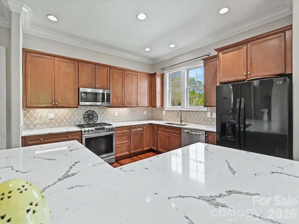 4221 Barons Court Harrisburg NC 28075
