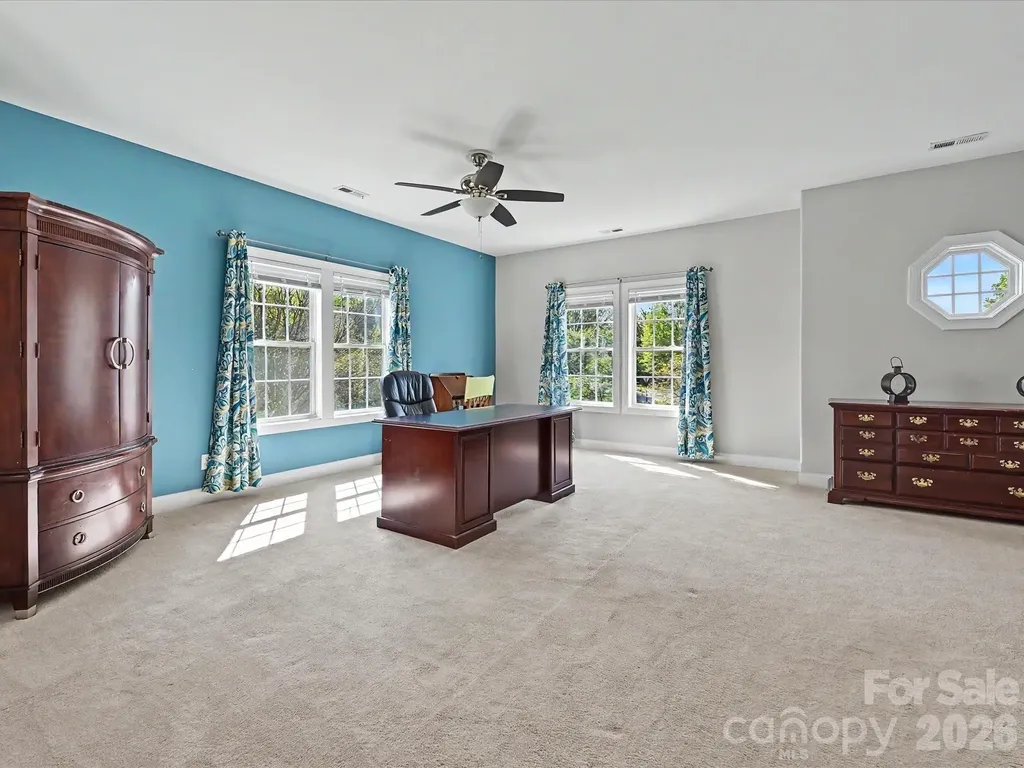 4221 Barons Court Harrisburg NC 28075