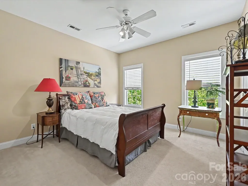 4221 Barons Court Harrisburg NC 28075