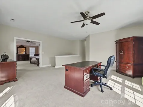 4221 Barons Court Harrisburg NC 28075