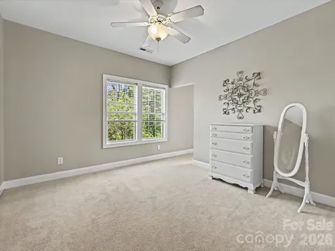 4221 Barons Court Harrisburg NC 28075