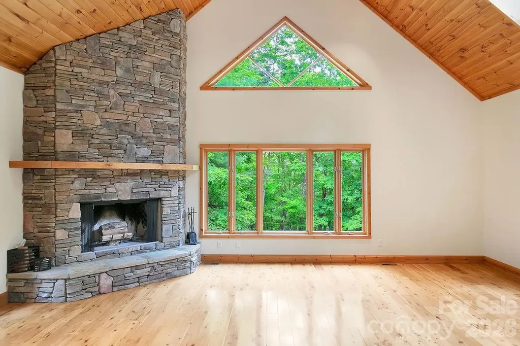 40 Walnut Ridge Circle Brevard NC 28712
