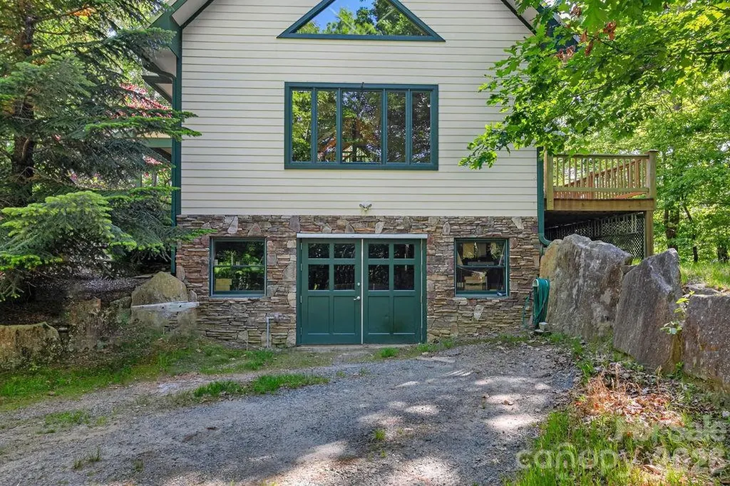 40 Walnut Ridge Circle Brevard NC 28712