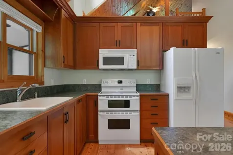 40 Walnut Ridge Circle Brevard NC 28712