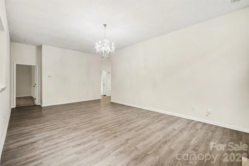 5806 Pennycross Lane Charlotte NC 28216
