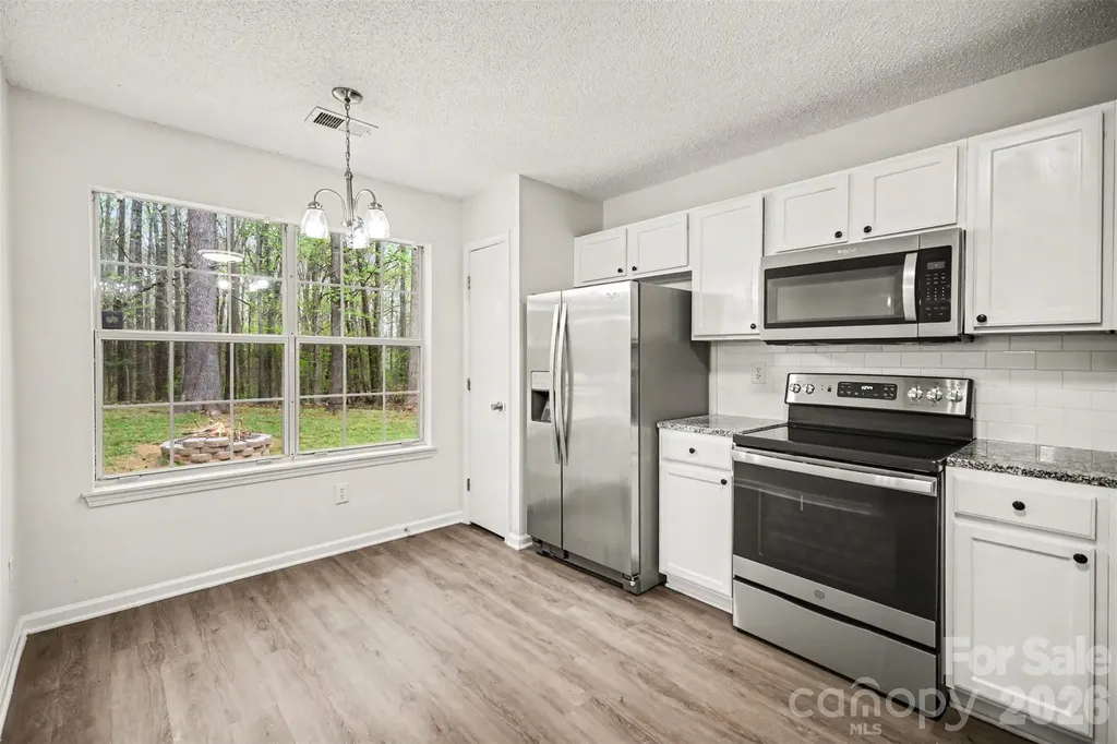 5806 Pennycross Lane Charlotte NC 28216