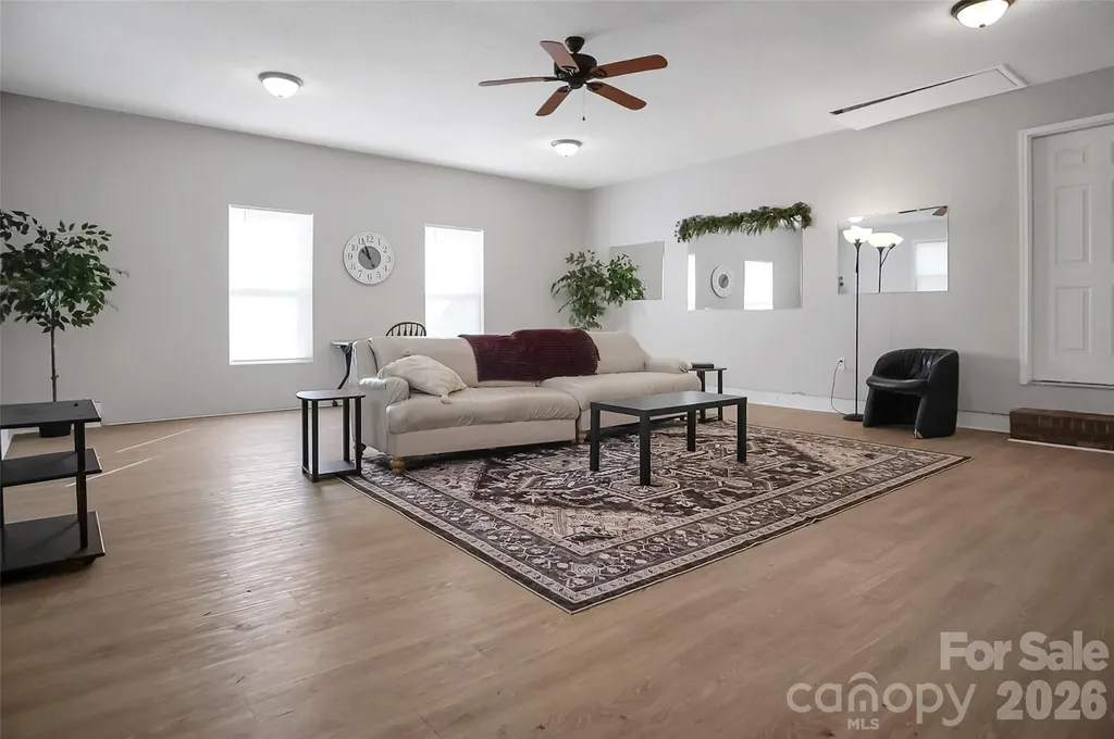 123 General Pemberton Street Stanley NC 28164