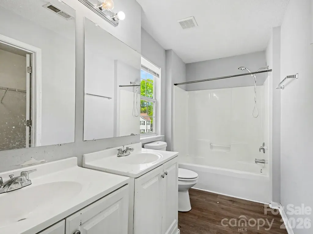 7410 Sarnia Place Charlotte NC 28269