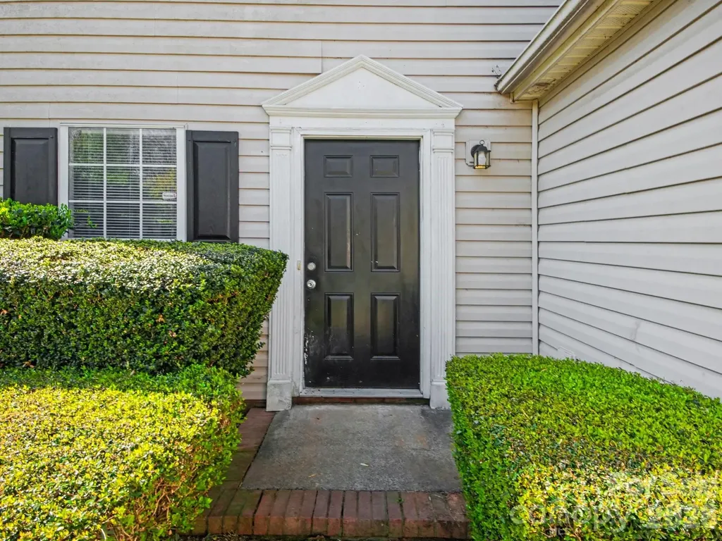 7410 Sarnia Place Charlotte NC 28269