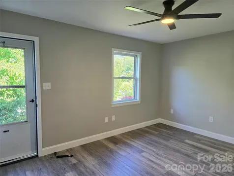 20 Mount Carmel Drive Asheville NC 28806