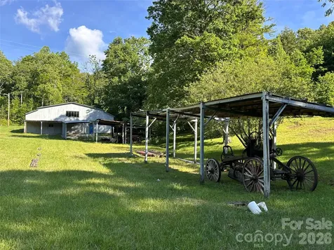65 Blue Ridge Gem Mine Road Little Switzerland NC 28777