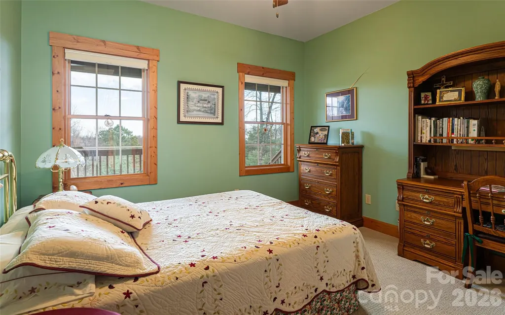 82 Red Mulberry Drive Zirconia NC 28790