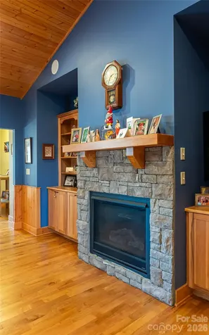 82 Red Mulberry Drive Zirconia NC 28790