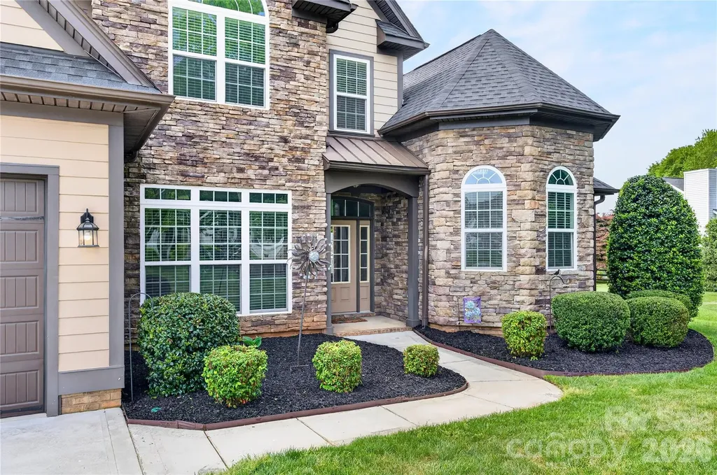 103 Webbed Foot Road Mooresville NC 28117