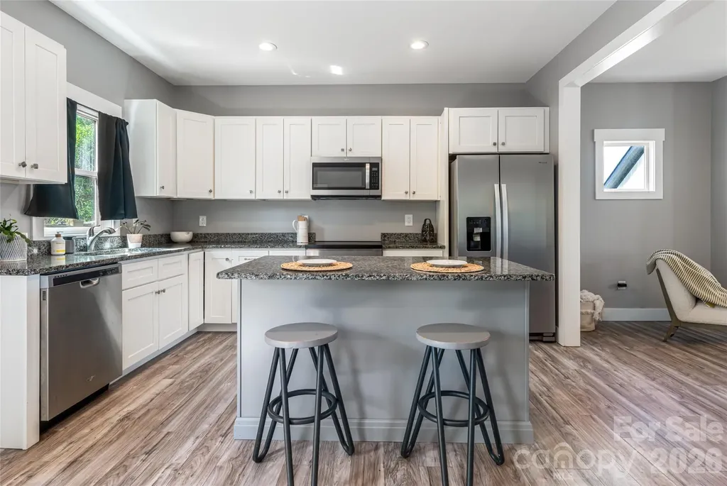 35 Alice Clement Lane Asheville NC 28803