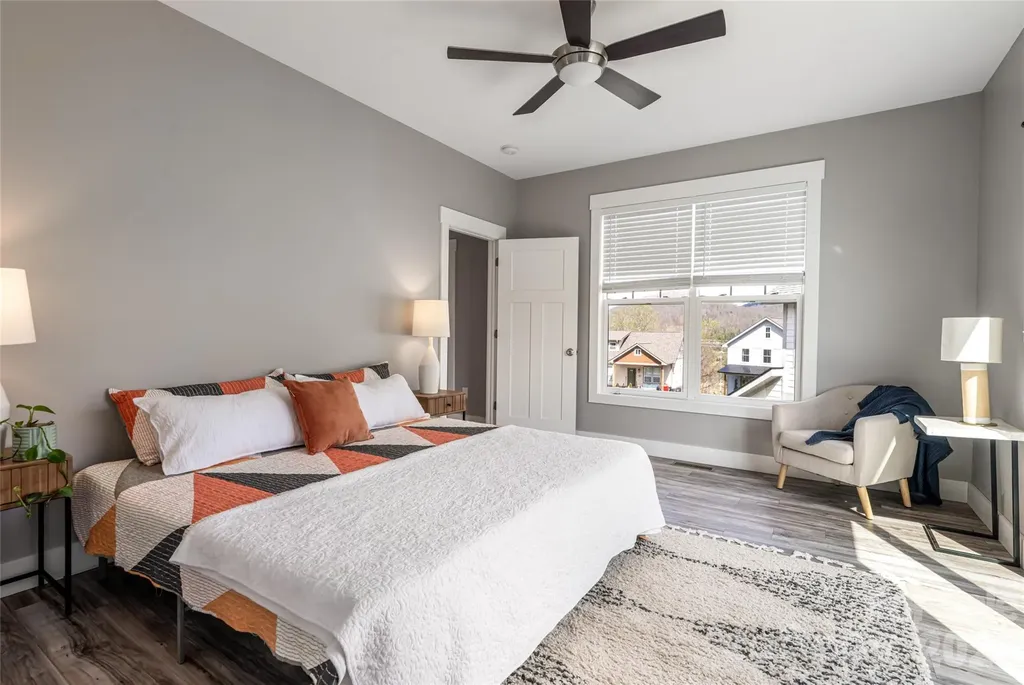 35 Alice Clement Lane Asheville NC 28803
