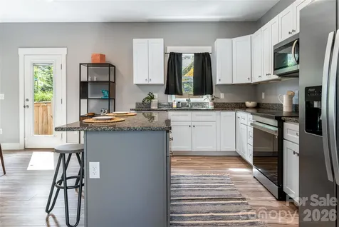 35 Alice Clement Lane Asheville NC 28803