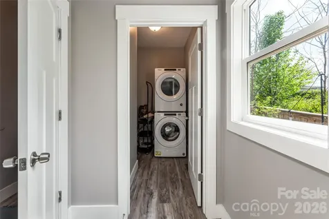 35 Alice Clement Lane Asheville NC 28803