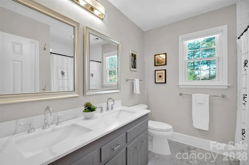 421 Sardis Lane Charlotte NC 28270