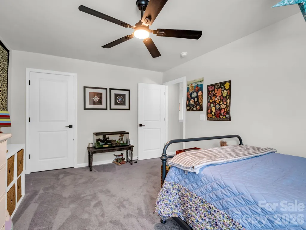 383 Fox Cove Road Hendersonville NC 28792
