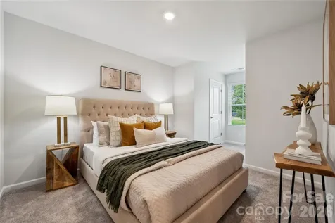 5609 Retledge Street Charlotte NC 28269