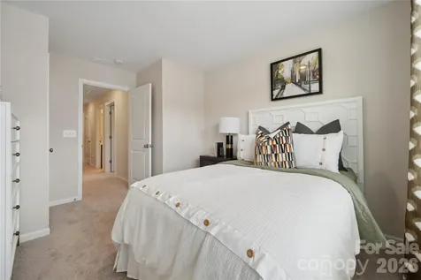5617 Retledge Street Charlotte NC 28269