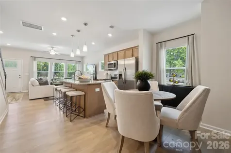 5617 Retledge Street Charlotte NC 28269
