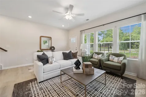 5617 Retledge Street Charlotte NC 28269