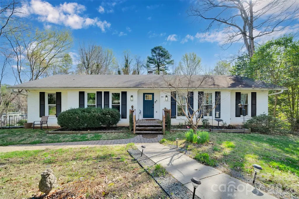 301 Hillandale Drive Charlotte NC 28270