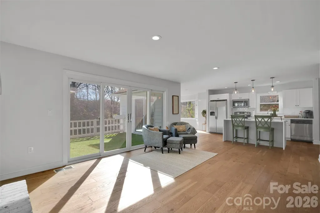 301 Hillandale Drive Charlotte NC 28270