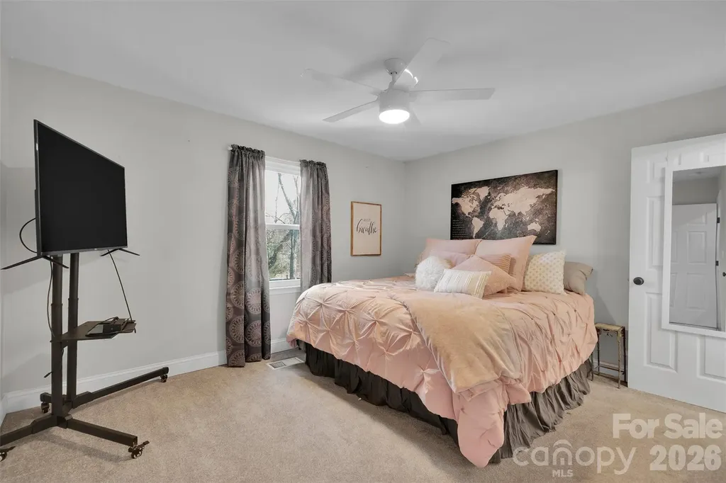 301 Hillandale Drive Charlotte NC 28270