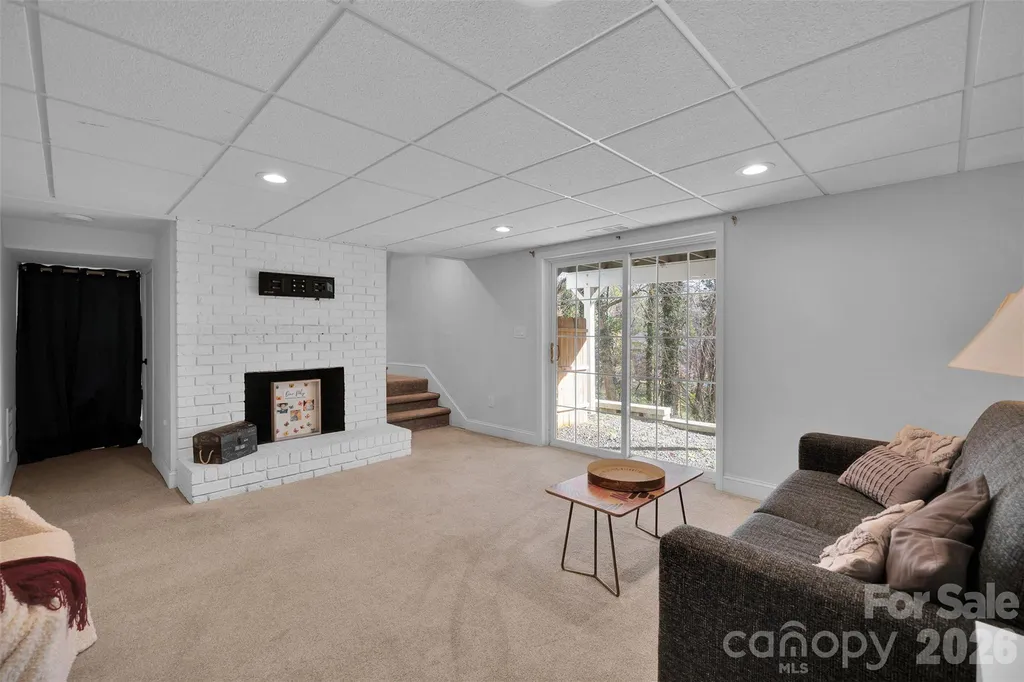 301 Hillandale Drive Charlotte NC 28270