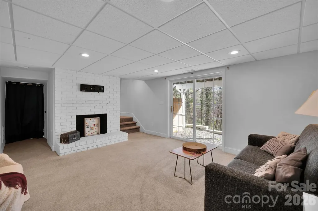 301 Hillandale Drive Charlotte NC 28270