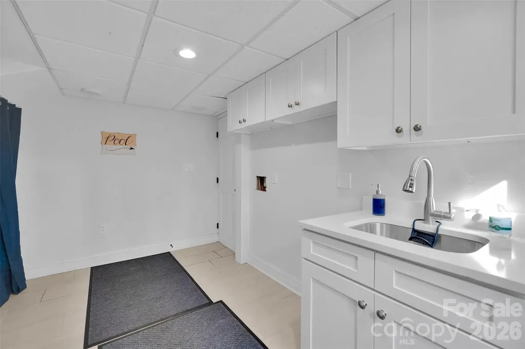 301 Hillandale Drive Charlotte NC 28270