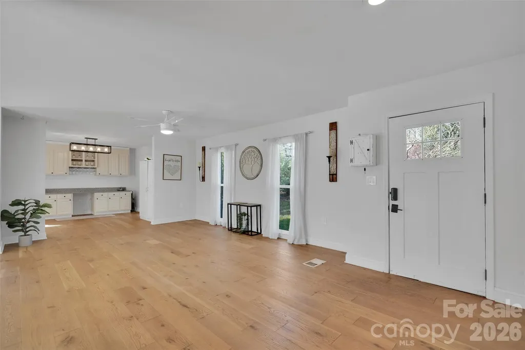 301 Hillandale Drive Charlotte NC 28270