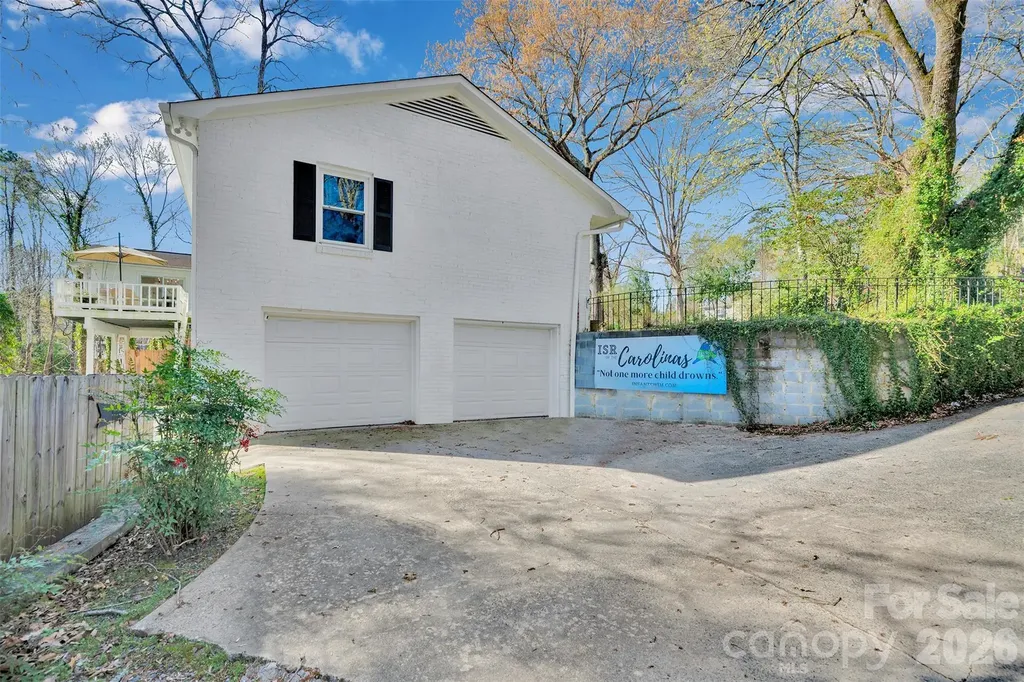 301 Hillandale Drive Charlotte NC 28270