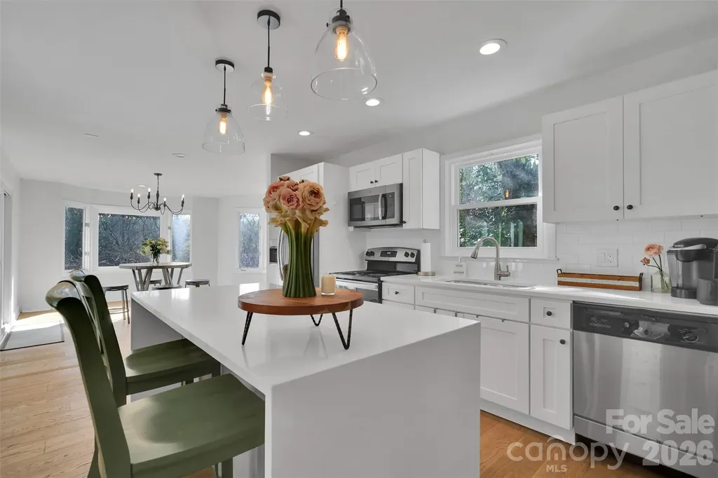 301 Hillandale Drive Charlotte NC 28270