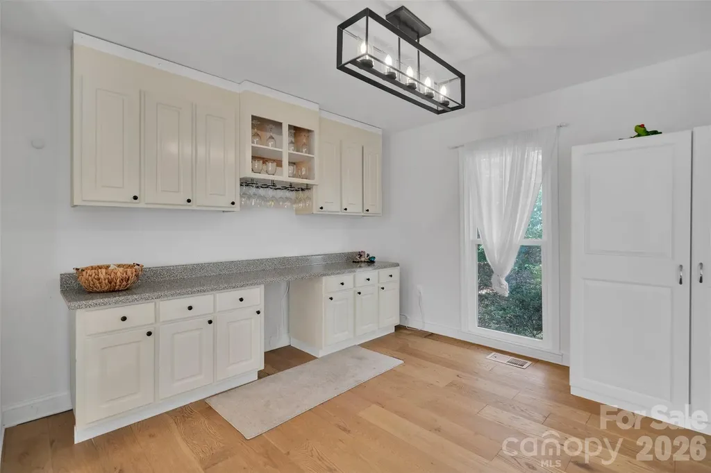 301 Hillandale Drive Charlotte NC 28270