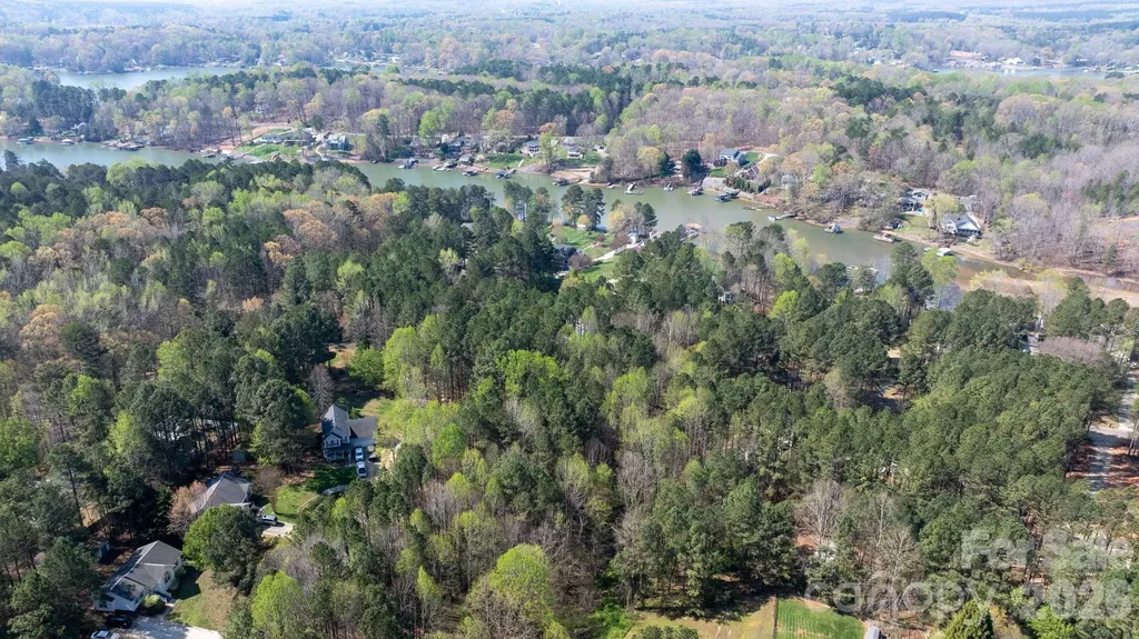 3486 Mooring Place Sherrills Ford NC 28673
