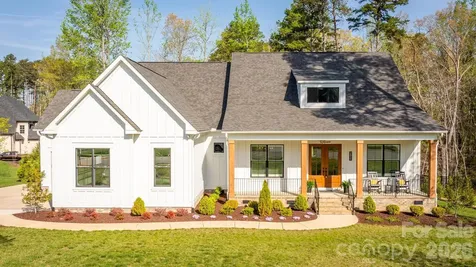 2411 Callaghan Court Landis NC 28088
