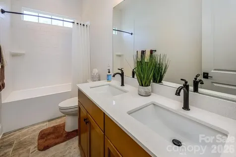 2411 Callaghan Court Landis NC 28088