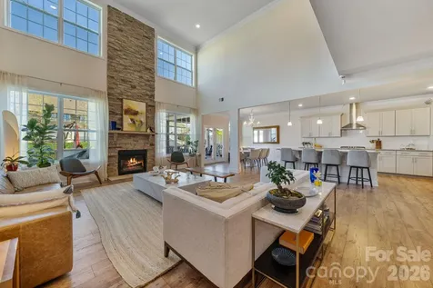 2111 Lapalma Trace Lake Wylie SC 29710