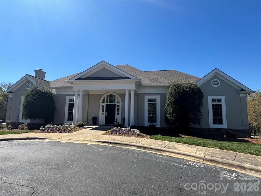 6930 Beverly Springs Drive Charlotte NC 28270