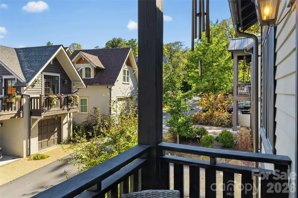 9 Fay Jones Lane Black Mountain NC 28711